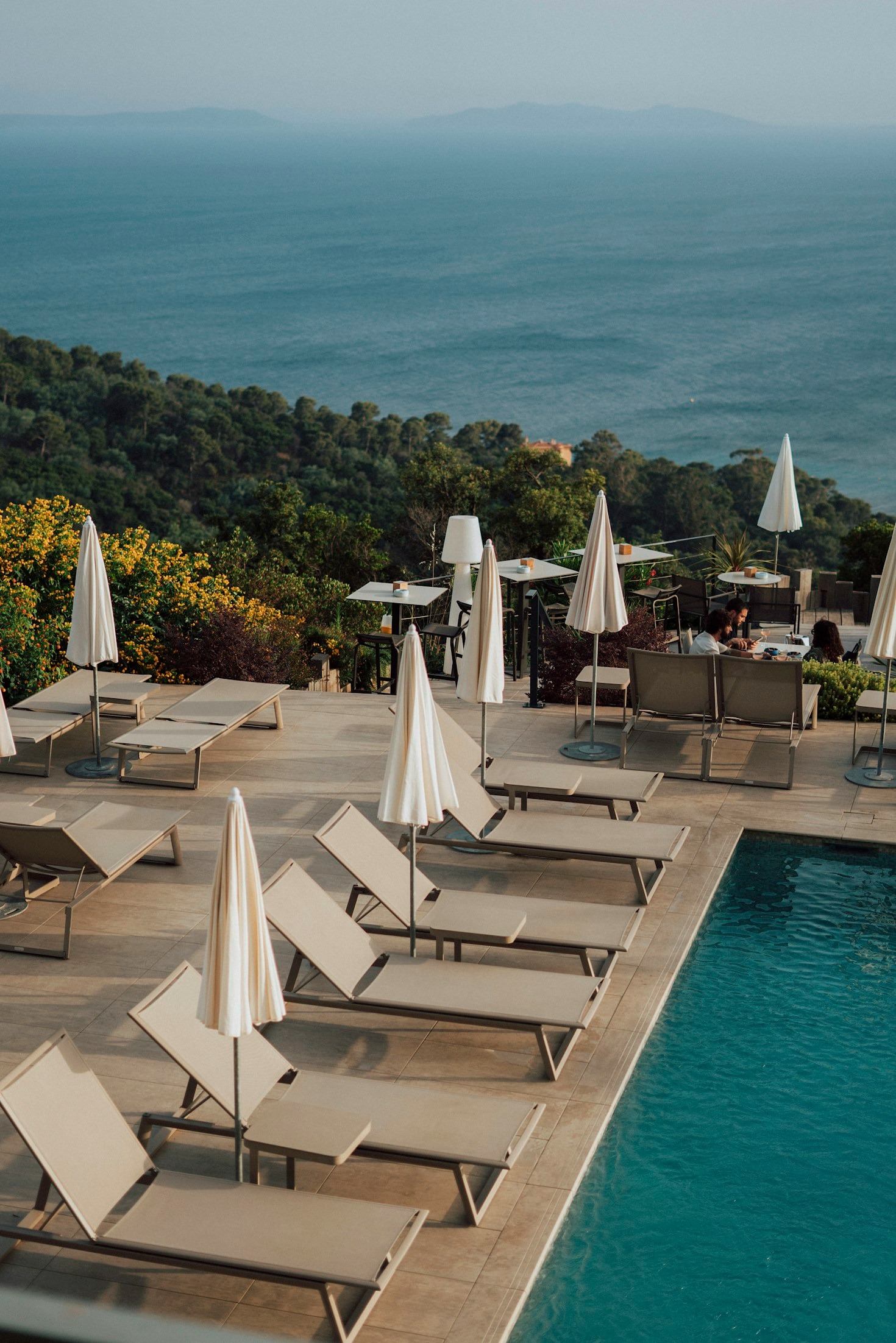 The Benefits of Owning a Timeshare at Sunvivia Resort